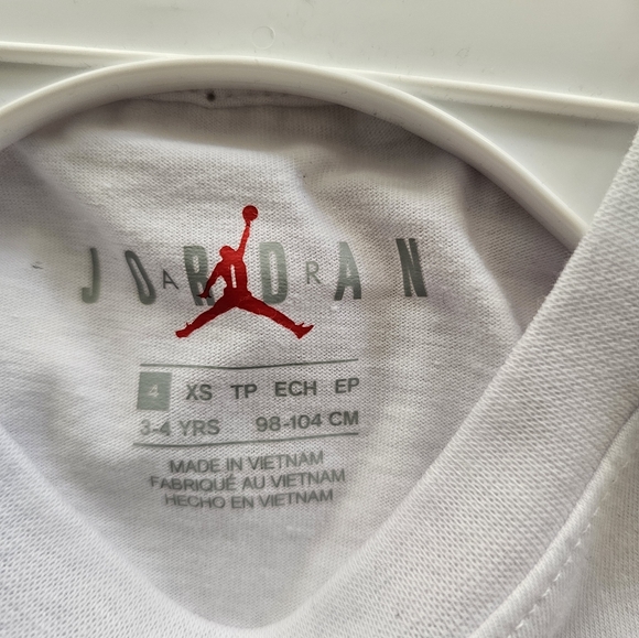 Jordan 4T Boys Two Piece Set NEW - Picture 3 of 6